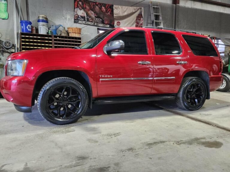 FR 59 – CHEVROLET TRUCK SNOWFLAKE REPLICA WHEELS-Silver Machine Face 26x10 6x5.5 + 24 HB 78.1
